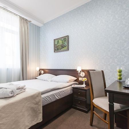 West Park Hotel Sofiivska Borshchahivka Exteriér fotografie