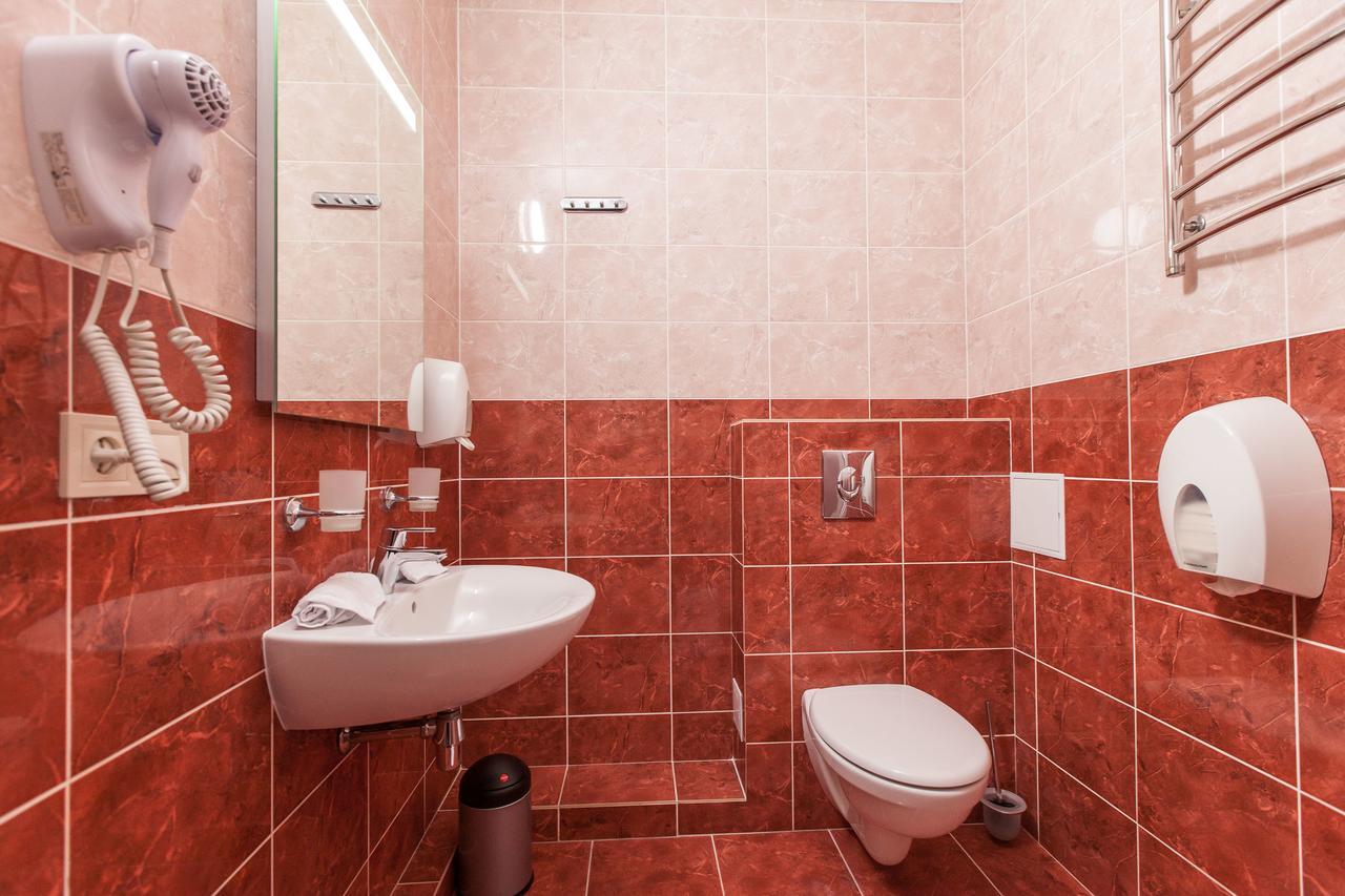 West Park Hotel Sofiivska Borshchahivka Exteriér fotografie