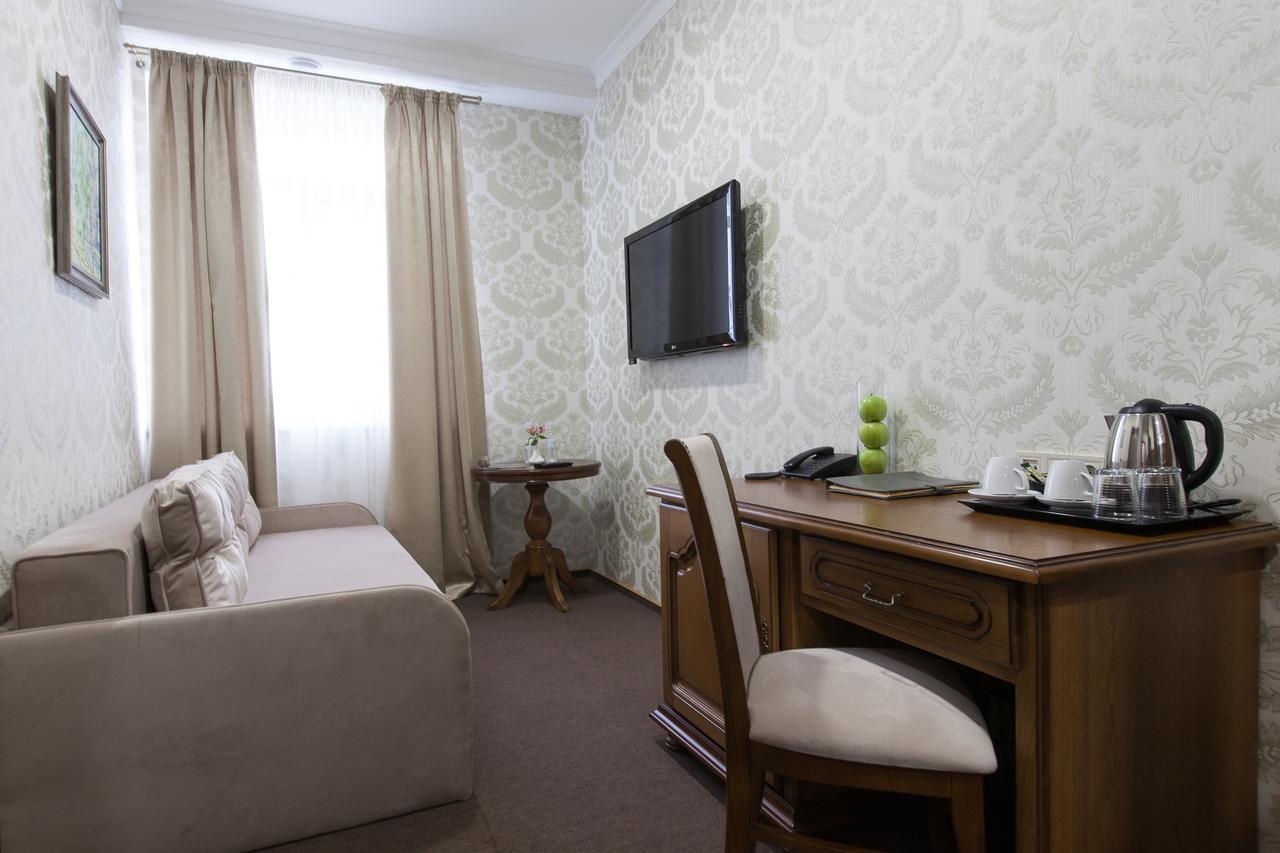 West Park Hotel Sofiivska Borshchahivka Exteriér fotografie
