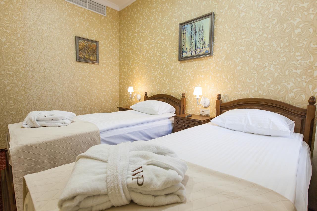 West Park Hotel Sofiivska Borshchahivka Exteriér fotografie