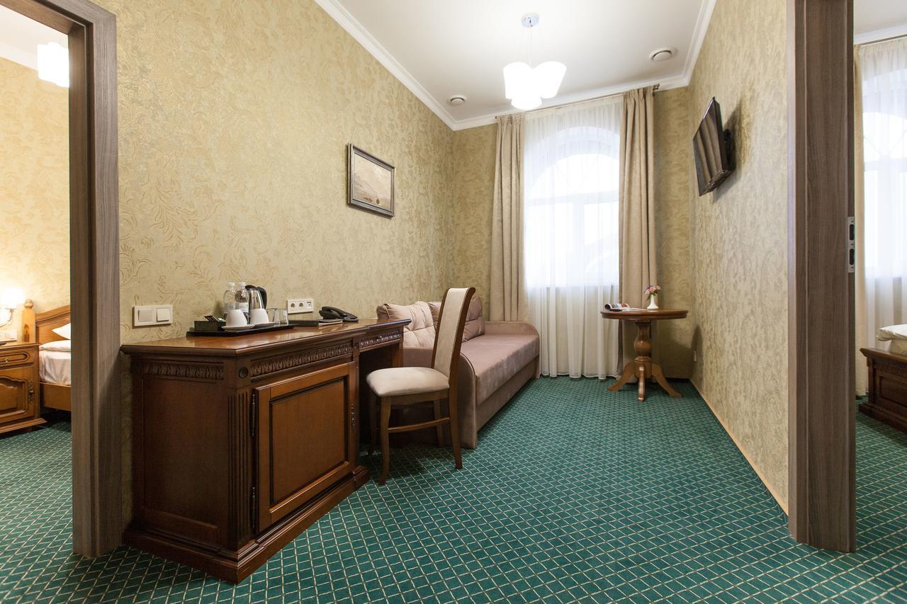 West Park Hotel Sofiivska Borshchahivka Exteriér fotografie